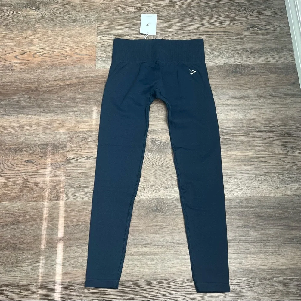 Gymshark Everyday Seamless Navy Leggings - Picture 5 of 9